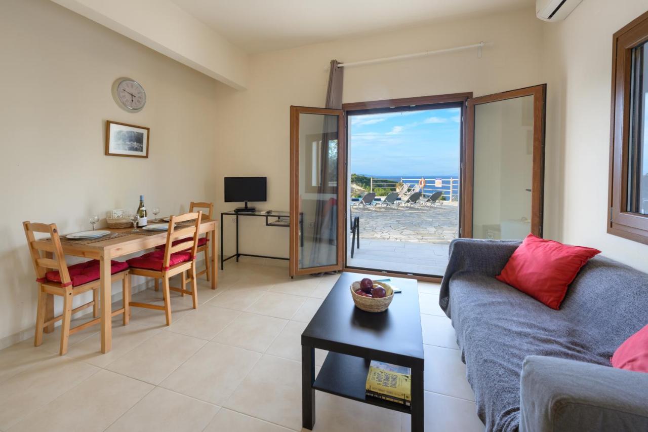 Pangolas Apartments Paxos Longós Zewnętrze zdjęcie