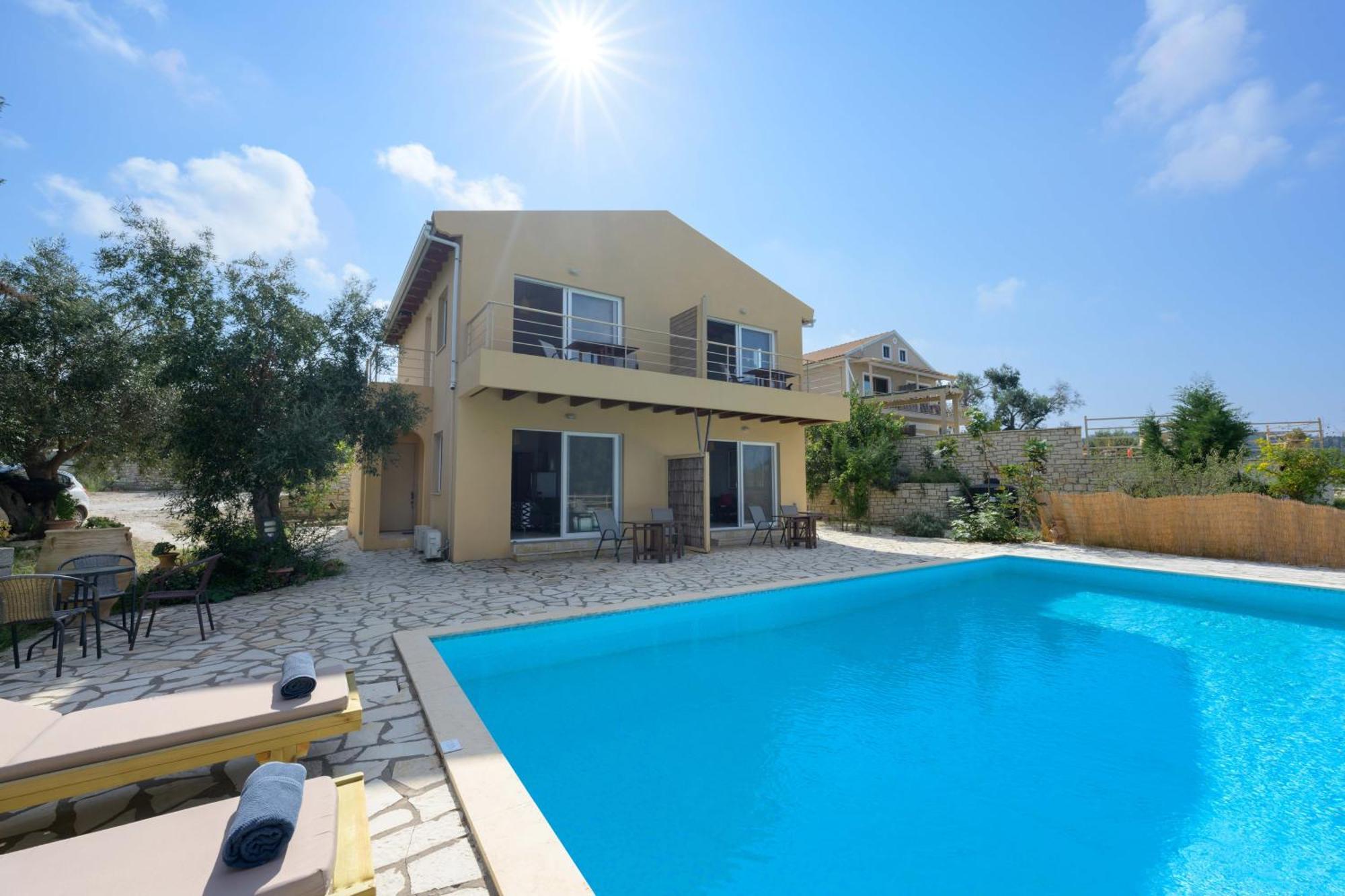 Pangolas Apartments Paxos Longós Zewnętrze zdjęcie