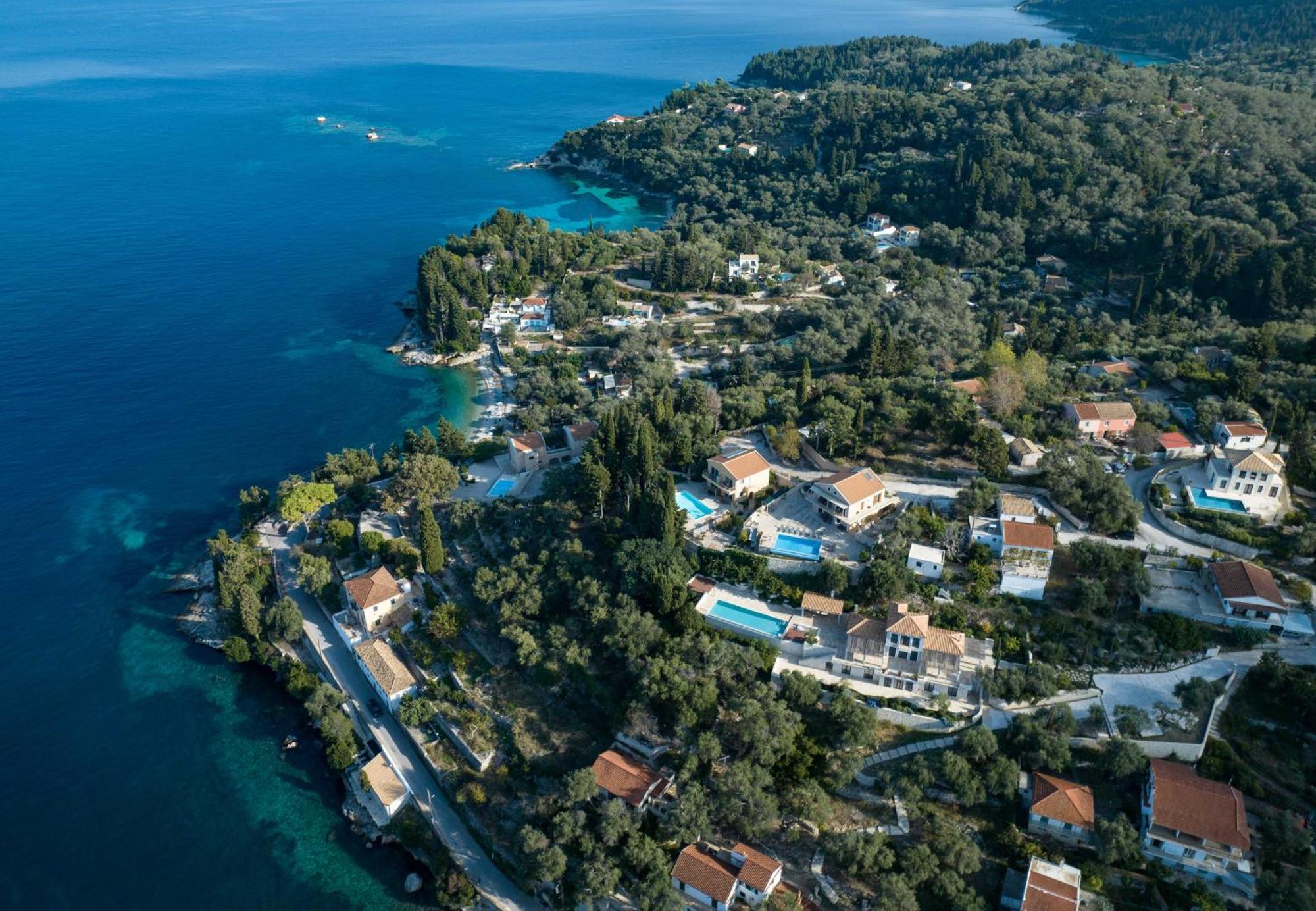 Pangolas Apartments Paxos Longós Zewnętrze zdjęcie
