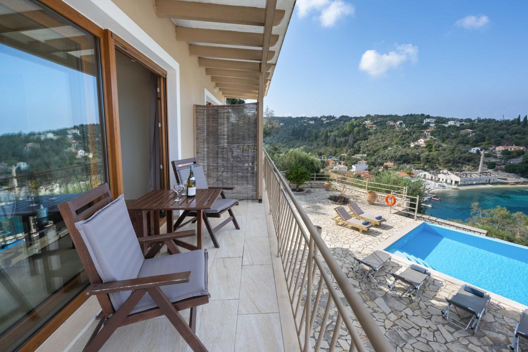 Pangolas Apartments Paxos Longós Zewnętrze zdjęcie