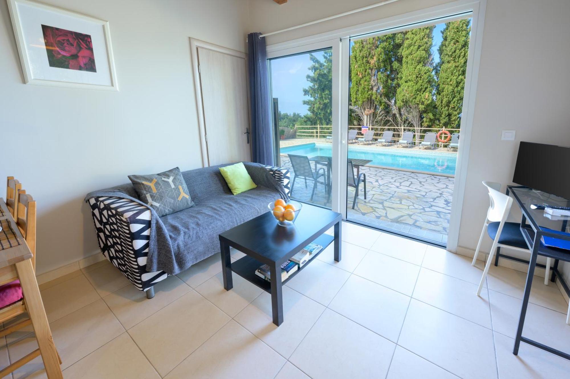 Pangolas Apartments Paxos Longós Zewnętrze zdjęcie