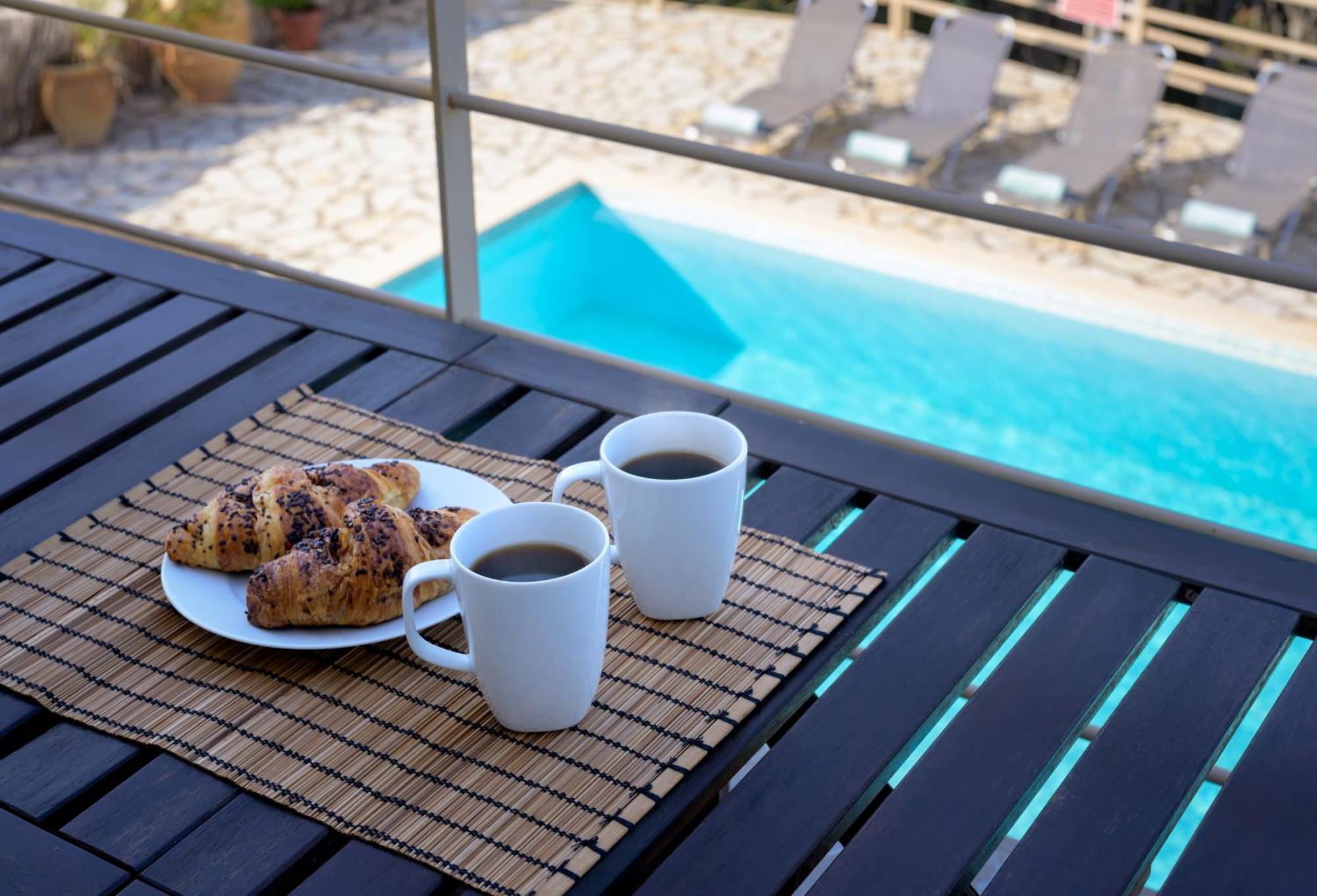 Pangolas Apartments Paxos Longós Zewnętrze zdjęcie
