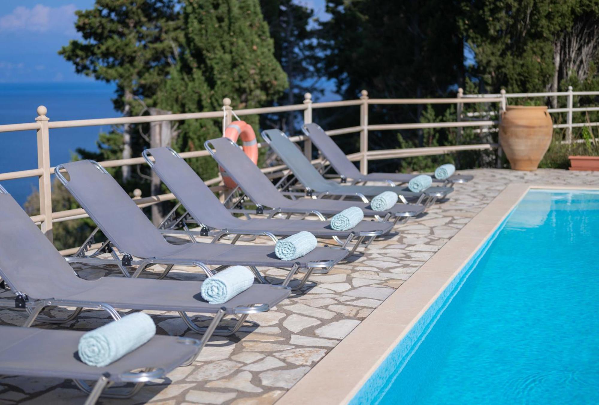 Pangolas Apartments Paxos Longós Zewnętrze zdjęcie