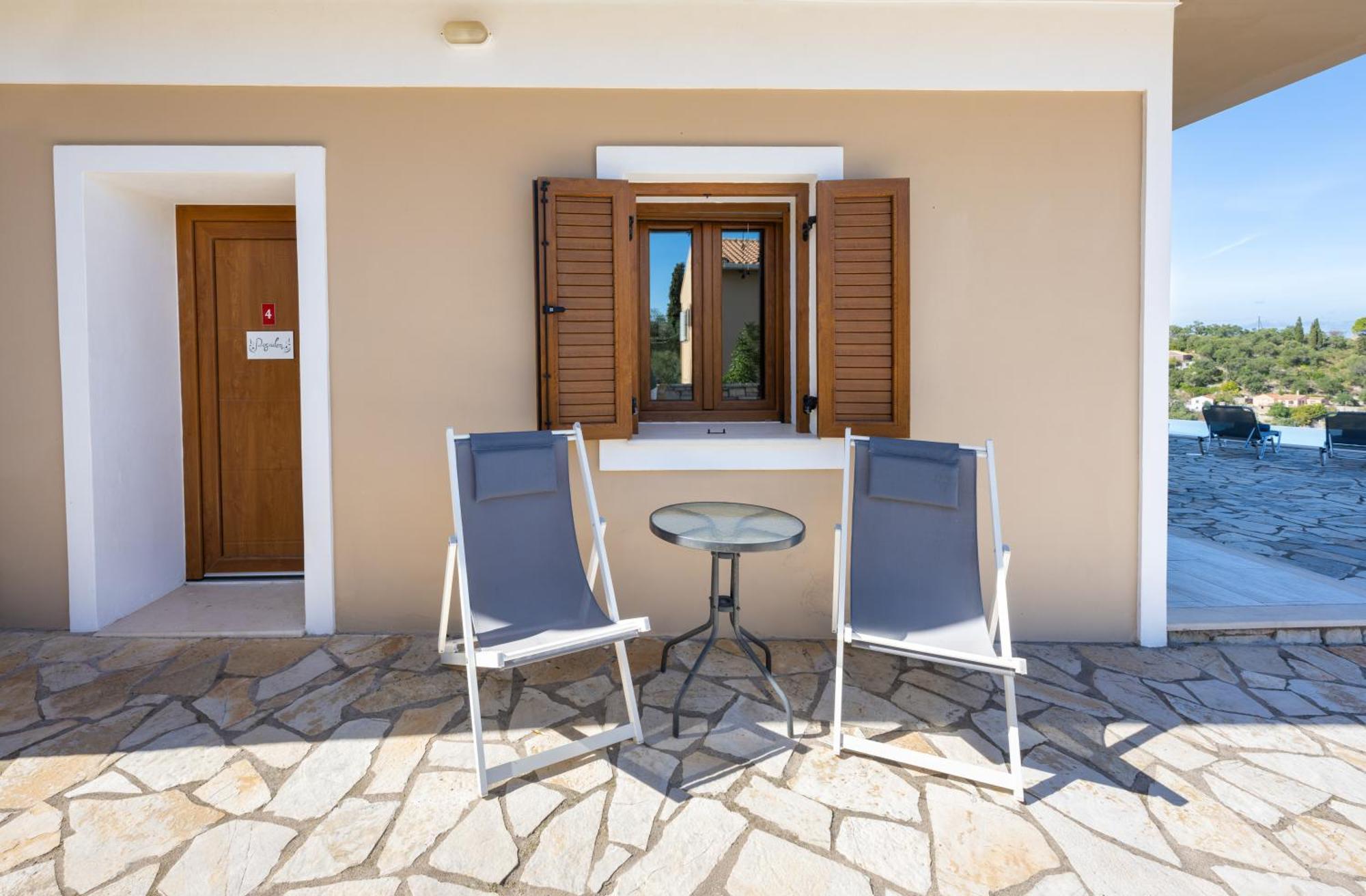 Pangolas Apartments Paxos Longós Zewnętrze zdjęcie