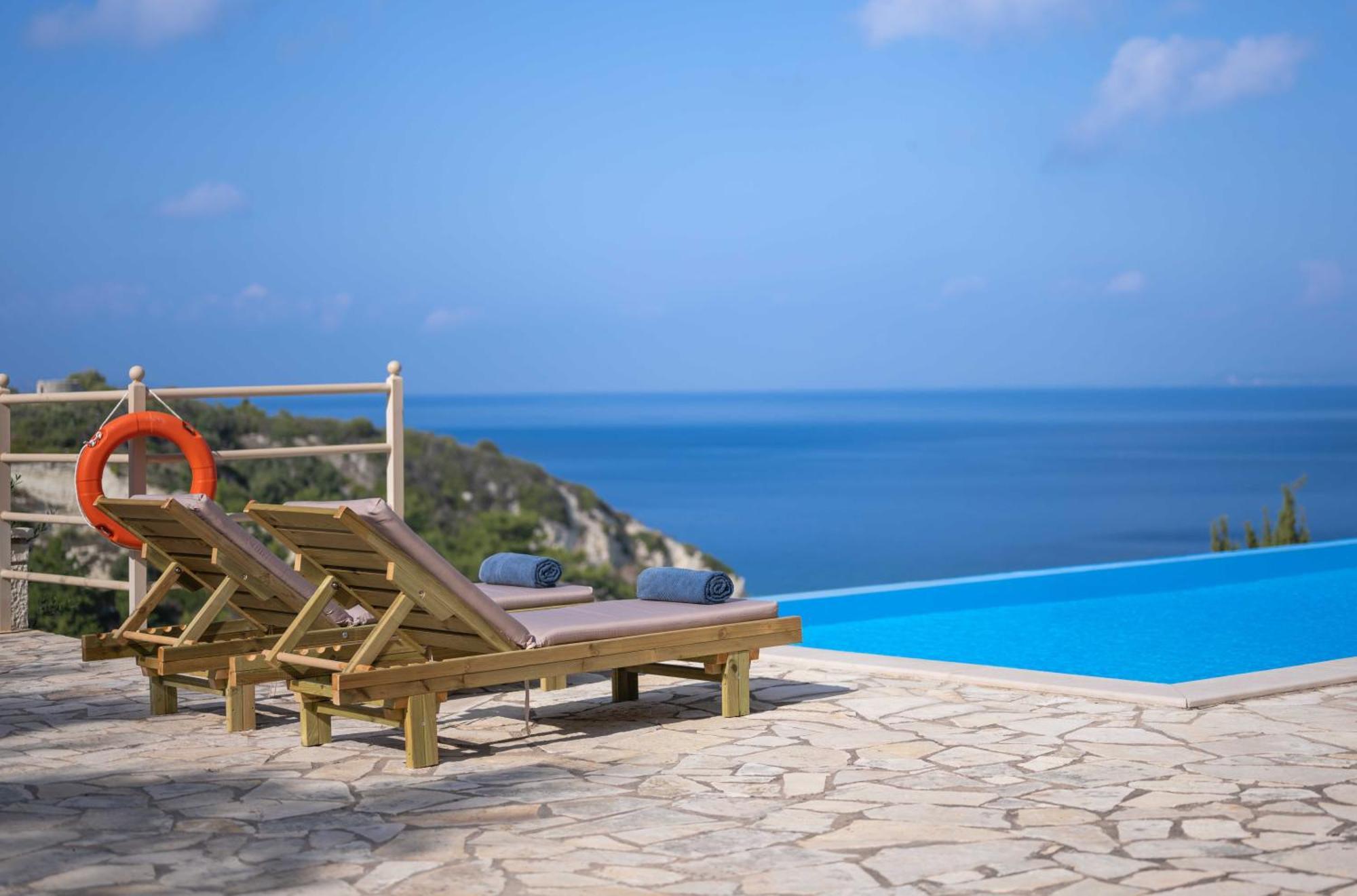 Pangolas Apartments Paxos Longós Zewnętrze zdjęcie