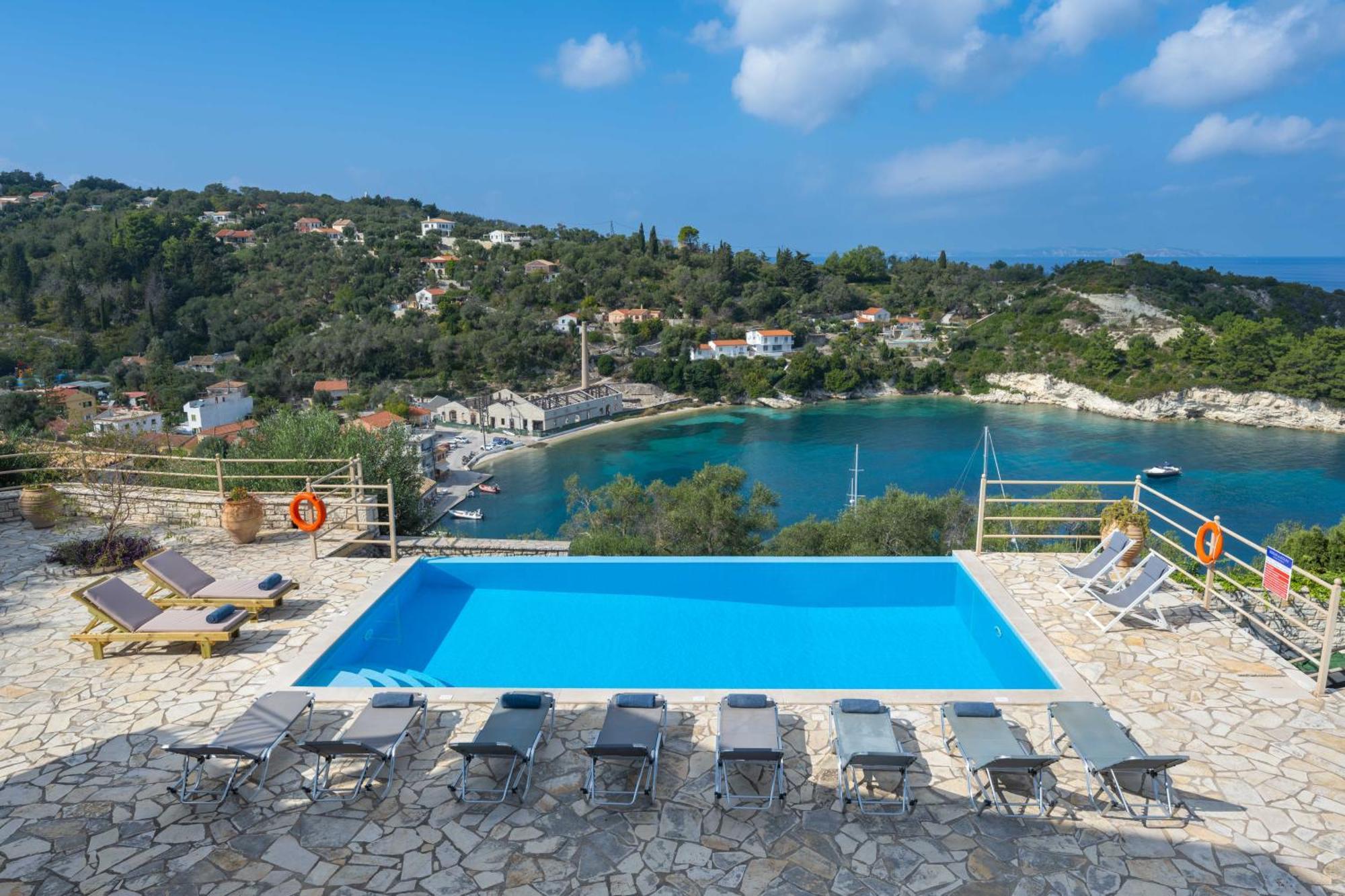 Pangolas Apartments Paxos Longós Zewnętrze zdjęcie